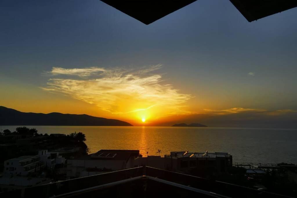 Spectacular Seaview Apartment Vlore Exterior photo