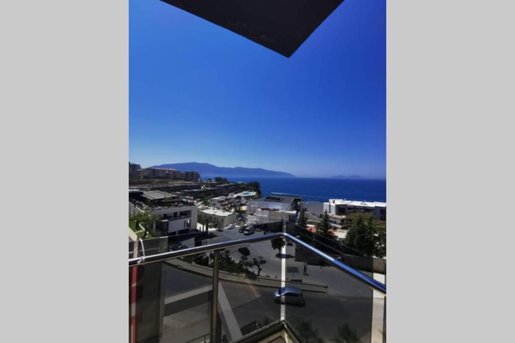 Spectacular Seaview Apartment Vlore Exterior photo
