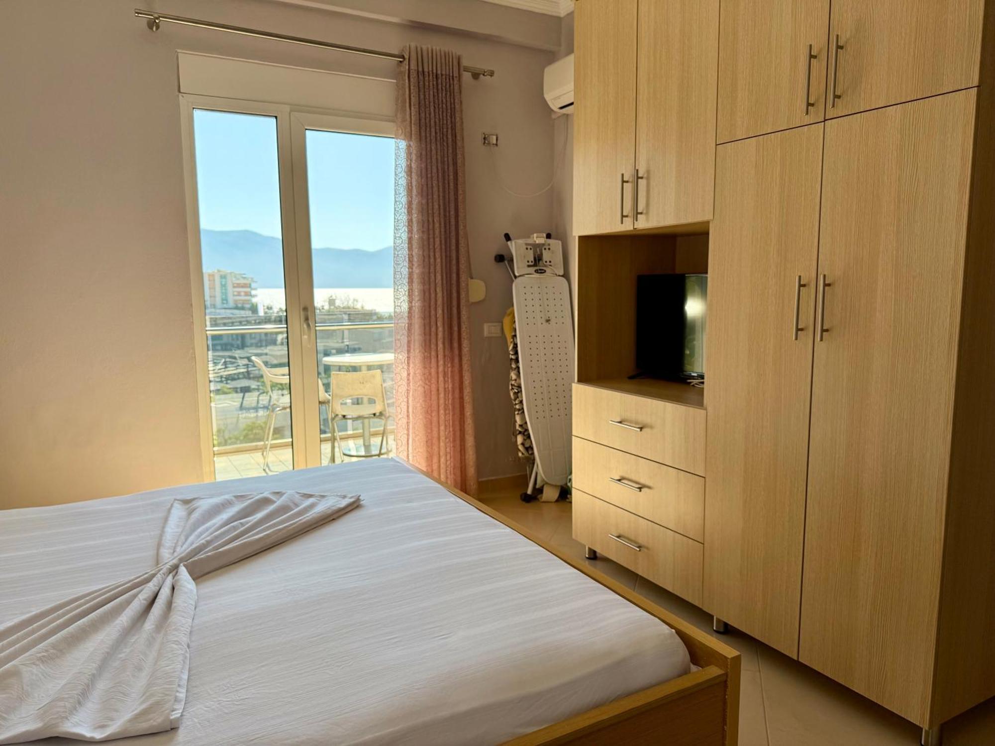 Spectacular Seaview Apartment Vlore Exterior photo